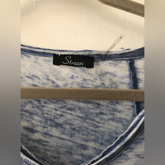 Blue vneck - Picture 3 of 3